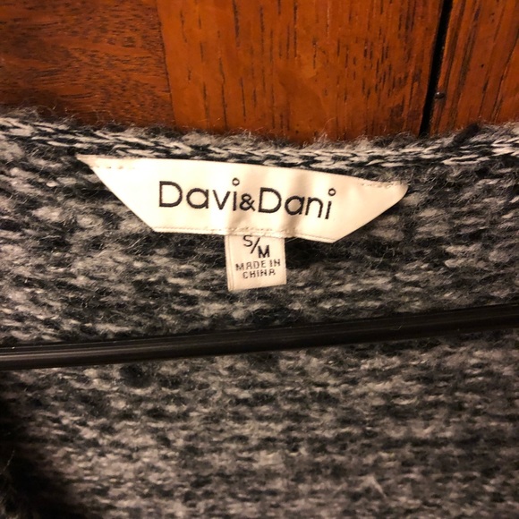 Distressed cardigan - Picture 2 of 2